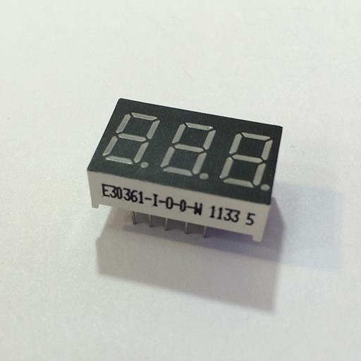 Индикатор 3-разрядный 7-сегментный   E30361-I-0-0-W (Общий анод)